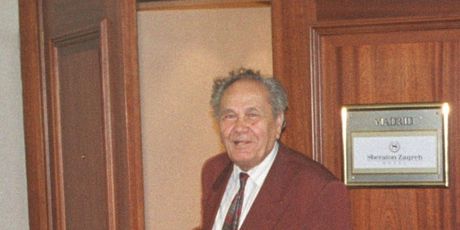 Josip Manolić, 2000. godina