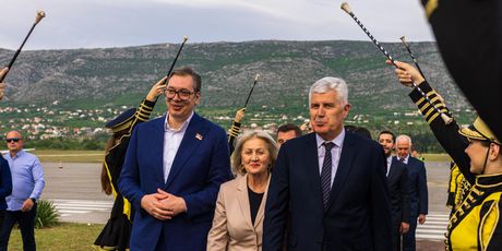 Aleksandar Vučić prvim letom tvrtke Air Serbia stigao iz Beograda u Mostar - 1