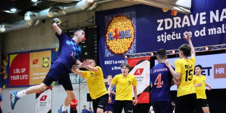 Vratimo djecu na igrališta