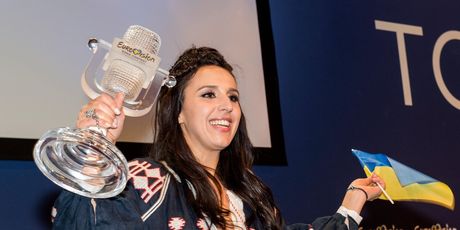 Eurovizijski trofej - Jamala, 2016.