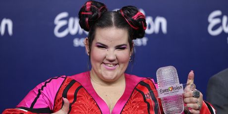 Eurovizijski trofej - Netta, 2018.