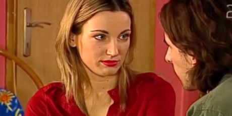 Jelena Vukmirica kao Sanja u ''Zauvijek susjedi''