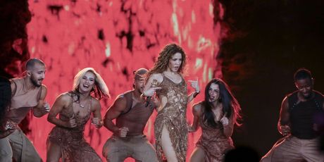 Shakira - 9