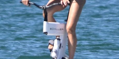 Gisele Bundchen - 1
