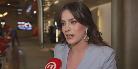 Ana Uršula Najev - 1