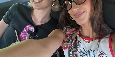 Bella i Gigi Hadid - 11