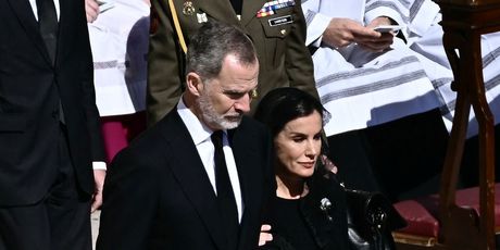 Kralj Felipe i kraljica Letizia na ispraćaju pape Franje - 2