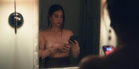 Olivia Munn - 3