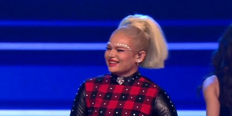 Laura Sučec kao Gwen Stefani