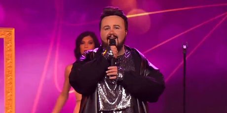 Iva Ajduković kao Jacques Houdek