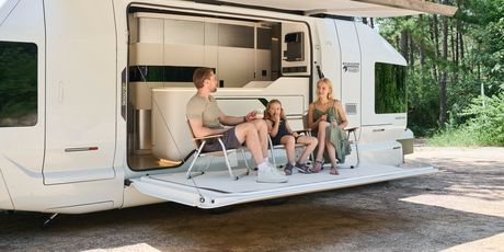 Kamp-kućica s pomičnom terasom