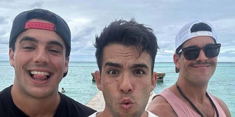 Christian, Óscar, Mario Casas