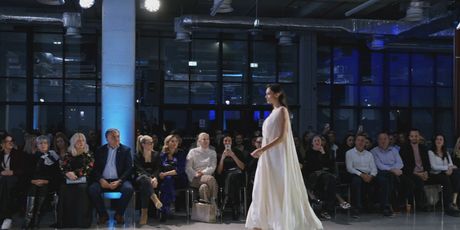 Laura Gnjatović - 3