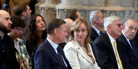 Uskrsna misa u Zagrebačkoj katedrali