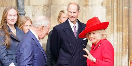 Kralj Charles, kraljica Camilla