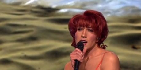 David Amaro kao Maja Blagdan