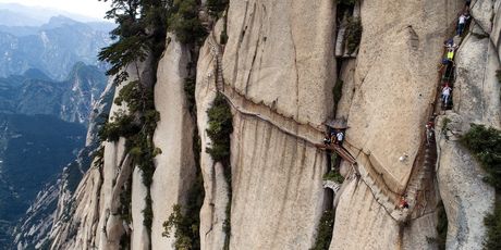Plank Walk in the Clouds, Huashan, Kina - 10