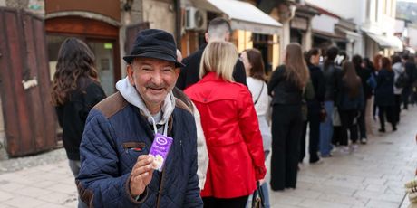 Sarajevo kupuje ulaznice za Dinu Merlina - 2