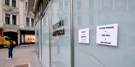 Na Trgu bana Jelačića ponovno su se pojavili politički plakati