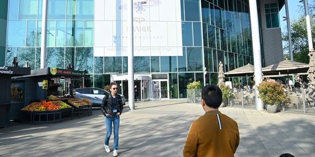 Zbog dojave o bombi evakurana su tri trgovačka centra