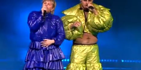 Sven Pocrnić i Laura Sučec kao Käärijä i Baby Lasagna