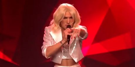 David Amaro kao Jelena Rozga