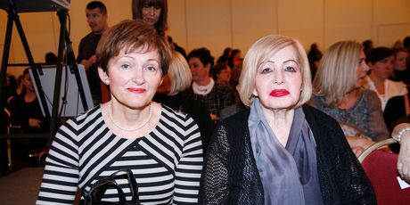 Danijela Car (desno)