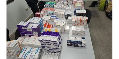 U vozilu u kvaru skrivene tisuće lijekova