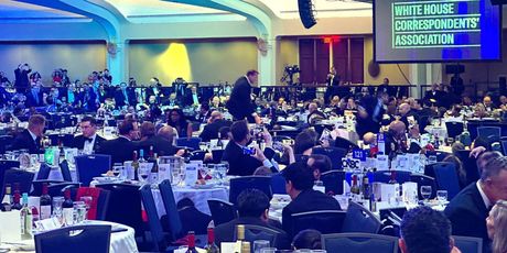 Pucnjava na večeri u Washingtonu