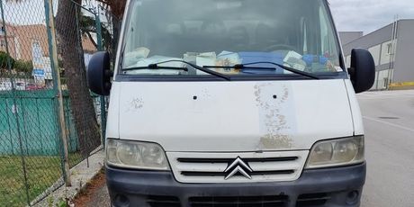 Nepropisno parkiranje - 34