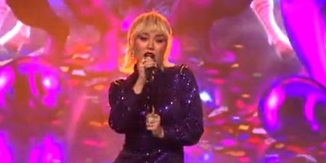 Dora Trogrlić kao Miley Cyrus