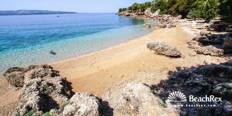 Plaža Mia, Bol