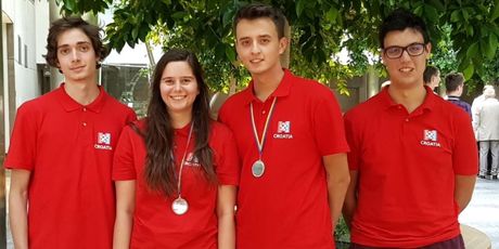Mladi informatičari osvojili medalje (Foto: Dnevnik.hr) - 1