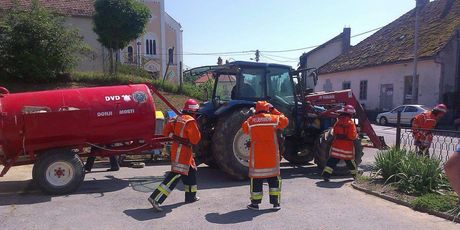 Traktorska cisterna DVD-a Donji Mosti (Foto: DVD Donji Mosti)