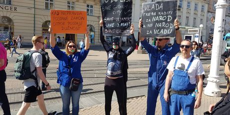Okupljanje na Trgu bana Jelačića (Foto: dnevnik.hr)