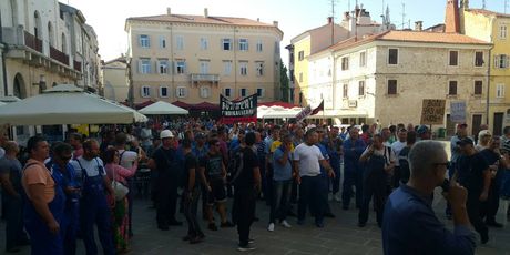 Prosvjed radnika brodogradilišta (Foto: Dnevnik.hr)