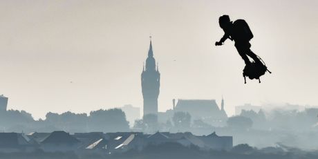 Franky Zapata flyboardom preletio La Manche (Foto: AFP)