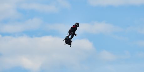 Franky Zapata flyboardom preletio La Manche (Foto: AFP)