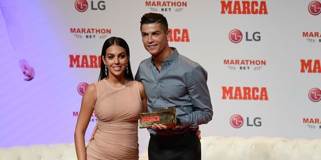 Cristiano Ronaldo i Georgina Rodriguez (Foto: AFP)