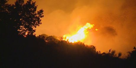 Otvoreni plamen (Foto: Dnevnik.hr)