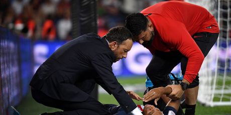 Ozlijeđeni Kylian Mbappe (Foto: AFP)