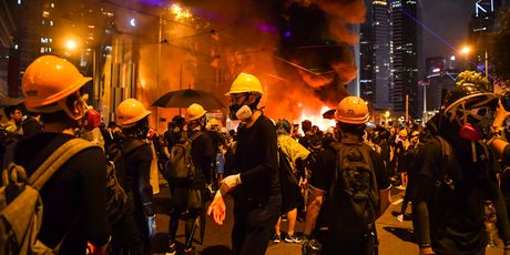 Prosvjedi u Hong Kongu (Foto: AFP)1