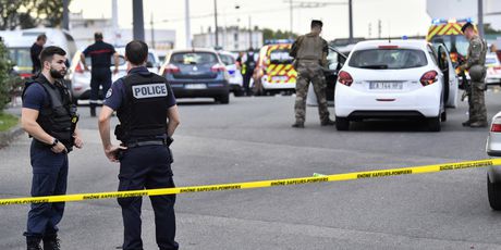 Napad nožem kod Lyona u Francuskoj (Foto: AFP) - 3