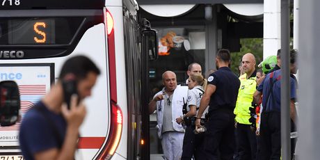 Napad nožem kod Lyona u Francuskoj (Foto: AFP) - 4