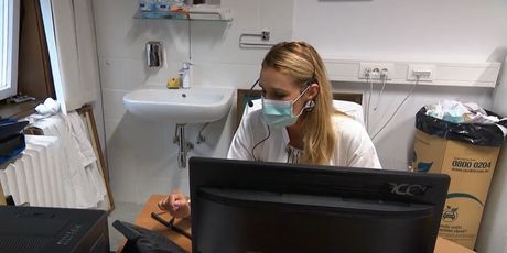 Matijana Jergović, doktorica NZZJZ-a Dr. Andrija Štampar, na telefonu s kontaktom osobe zaražene koronavirusom - 2