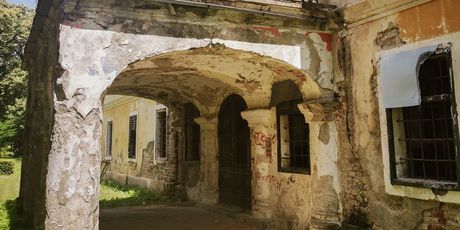 Dvorac Trenkovo, Slavonija - 6