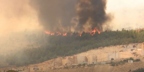 Velik požar u okolici Trogira - 3