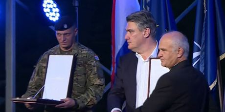 Zoran Milanović: Odlikovanje generala - 3