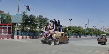 Talibani zauzimaju Afganistanske gradove - 5