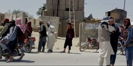 Talibani zauzimaju Afganistanske gradove - 6